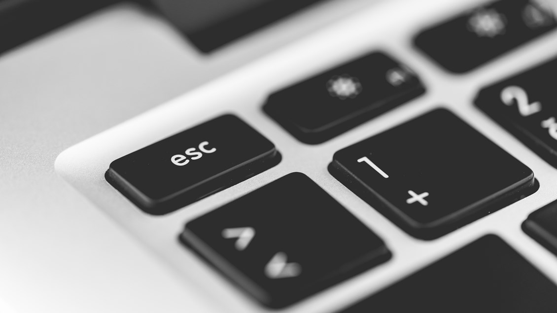 Nærbilde av mac tastatur